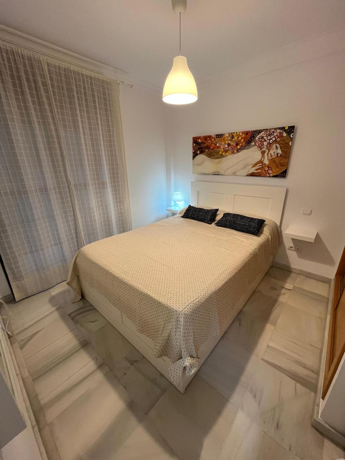 Apartamento Carvajal Beach Fuengirola Oda fotoğraf
